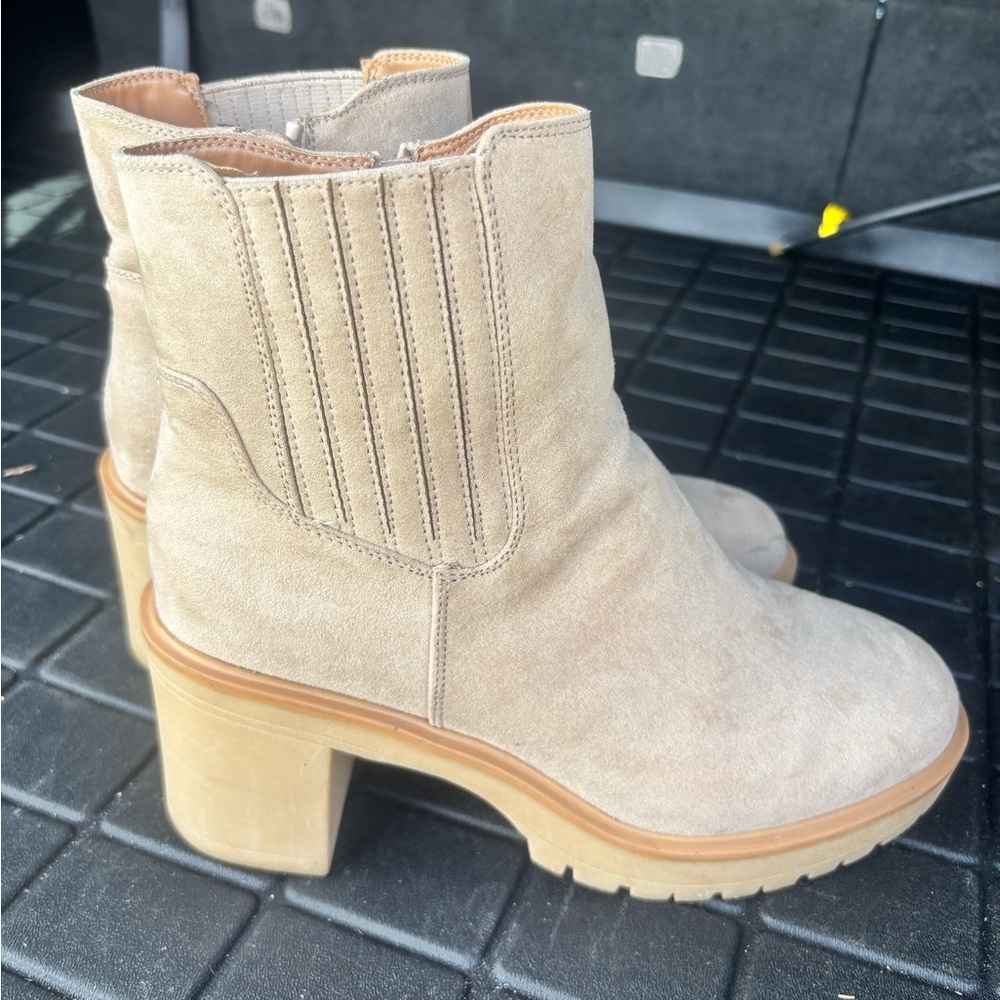 Universal thread booties - Picture 3 of 3